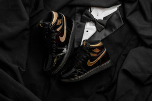 Air Jordan 1 Retro High OG 'Black & Gold'