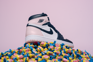 WMNS Air Jordan 1 Retro High OG 'Bubble Gum'