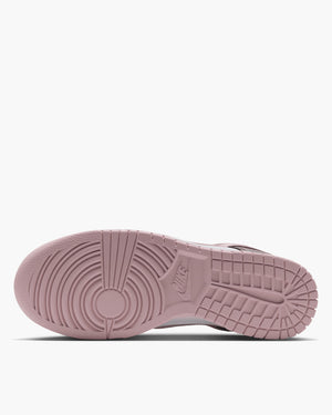 Women's Nike Dunk Low SE - White/Pink Foam