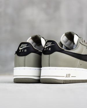 Nike Air Force 1 '01 - Light Army/Black