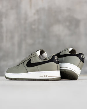 Nike Air Force 1 '01 - Light Army/Black