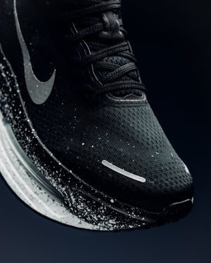 Women's Nike Vomero Premium 'Oreo' - Black/Metallic Silver